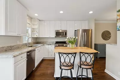 3315 N Racine Avenue #D, Chicago, IL 60657 - Photo 11