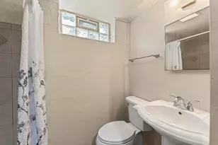 8449 N Kedvale Ave, Skokie, IL 60076 - Photo 23