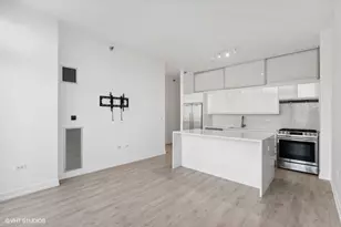 235 W Van Buren St, Chicago, IL 60607 - Photo 5