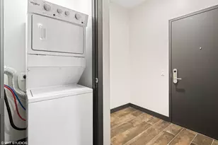 171 N Aberdeen St, Chicago, IL 60607 - Photo 9