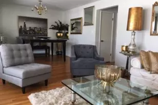 711 Locust Rd, Wilmette, IL 60091 - Photo 3
