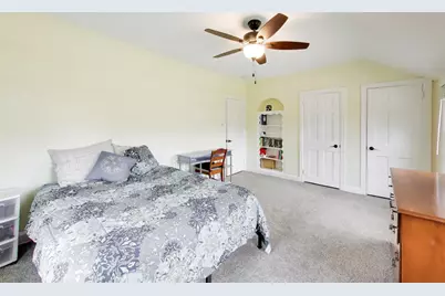 2100 Elmwood Avenue, Wilmette, IL 60091 - Photo 17