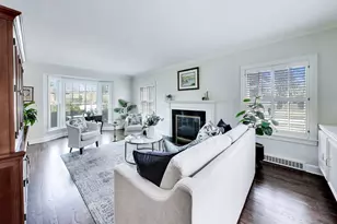 2100 Elmwood Ave, Wilmette, IL 60091 - Photo 3