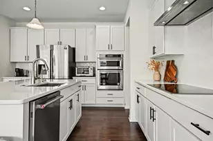 2515 Leander Ct, Woodridge, IL 60517 - Photo 13