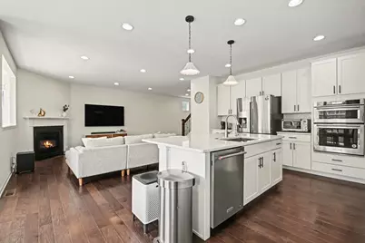 2515 Leander Court, Woodridge, IL 60517 - Photo 11