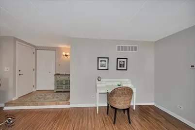 13240 W Circle Drive Parkway #307, Crestwood, IL 60418 - Photo 9