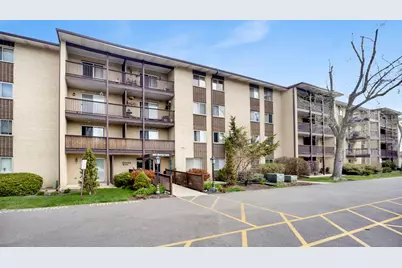 650 Murray Lane #203, Des Plaines, IL 60016 - Photo 1