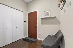 3920 N Sheridan Rd, Chicago, IL 60613 - Photo 23