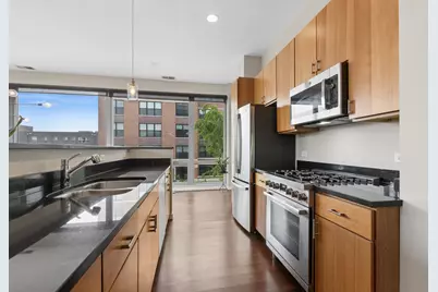 3920 N Sheridan Road #301, Chicago, IL 60613 - Photo 13