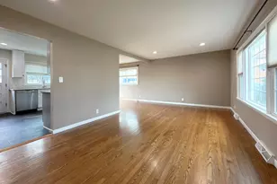 240 Hatlen Ave, Mount Prospect, IL 60056 - Photo 9