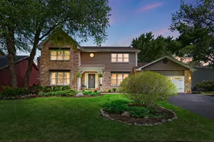 110 Courtney Ln, Cary, IL 60013 - Photo 1