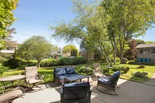 110 Courtney Ln, Cary, IL 60013 - Photo 25