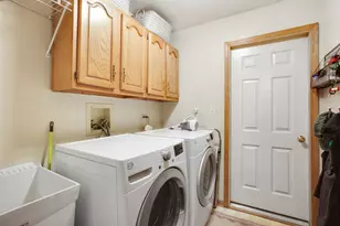 110 Courtney Ln, Cary, IL 60013 - Photo 11
