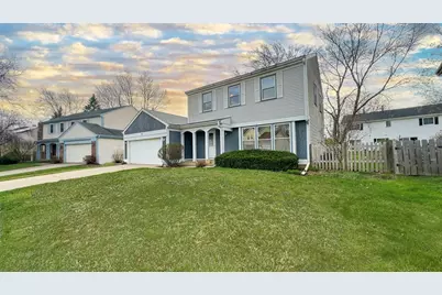 28 Montgomery Lane, Vernon Hills, IL 60061 - Photo 1