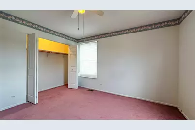 28 Montgomery Lane, Vernon Hills, IL 60061 - Photo 11