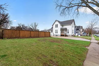 1210 Fairview Avenue, Rockford, IL 61101 - Photo 3