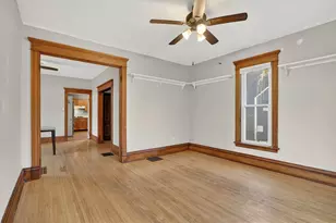 1210 Fairview Ave, Rockford, IL 61101 - Photo 7