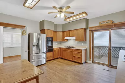 1210 Fairview Avenue, Rockford, IL 61101 - Photo 11