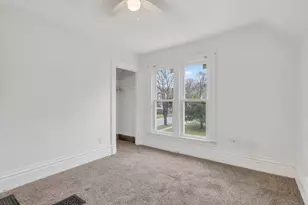 1210 Fairview Ave, Rockford, IL 61101 - Photo 21