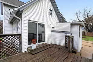 1210 Fairview Ave, Rockford, IL 61101 - Photo 31