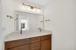 19W278 Governors Trail, Oak Brook, IL 60523 - Photo 13