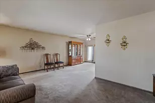 16533 Louis Ave, South Holland, IL 60473 - Photo 9
