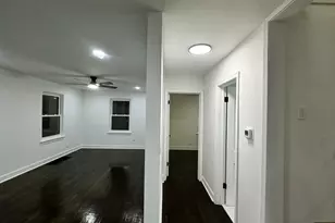 10055 S Oglesby Ave, Chicago, IL 60617 - Photo 11