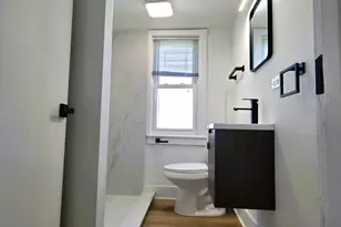 10055 S Oglesby Ave, Chicago, IL 60617 - Photo 21