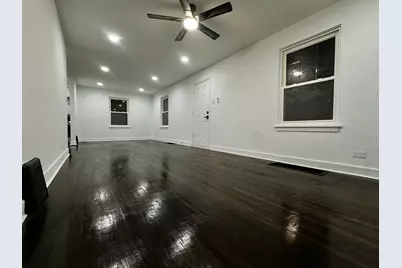10055 S Oglesby Avenue, Chicago, IL 60617 - Photo 13