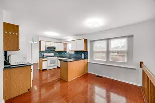 371 Cimarron Ct, Aurora, IL 60504 - Photo 7