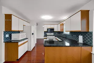 371 Cimarron Ct, Aurora, IL 60504 - Photo 9