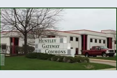 11958 Oak Creek Parkway, Huntley, IL 60142 - Photo 9