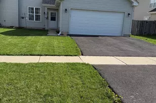 28815 Sawmill Ln, Lakemoor, IL 60051 - Photo 1