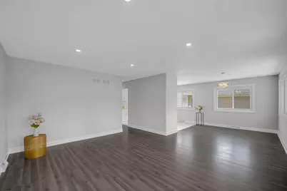 527 N Virginia Avenue, Glenwood, IL 60425 - Photo 5