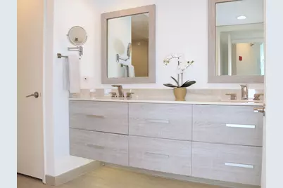 25 E Superior Street #1801, Chicago, IL 60611 - Photo 9