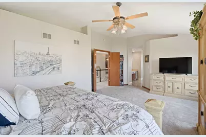392 E 17th Place, Lombard, IL 60148 - Photo 25