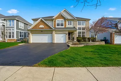 392 E 17th Place, Lombard, IL 60148 - Photo 1