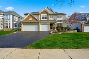 392 E 17th Pl, Lombard, IL 60148 - Photo 1
