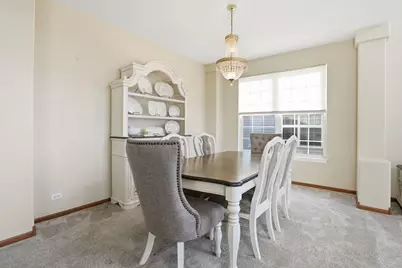 392 E 17th Place, Lombard, IL 60148 - Photo 7