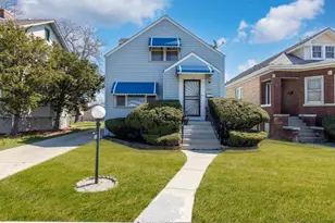 1639 S 14th Ave, Maywood, IL 60153 - Photo 1