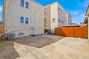 3240 W Cortez St, Chicago, IL 60651 - Photo 27