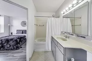 222 N Columbus Dr, Chicago, IL 60601 - Photo 9