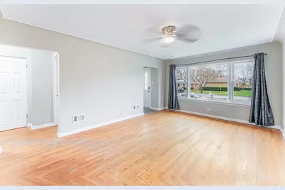 4856 Howard Street, Skokie, IL 60077 - Photo 5