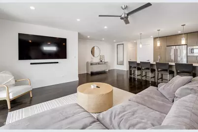 2707 W Belmont Avenue #4W, Chicago, IL 60618 - Photo 9