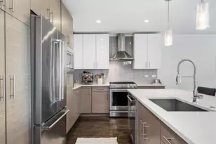 2707 W Belmont Ave, Chicago, IL 60618 - Photo 13