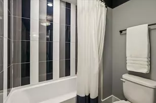 1329 Blackberry Ct, Libertyville, IL 60048 - Photo 31
