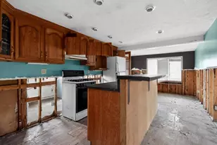 5801 Oak Crest Rd, Springfield, IL 62707 - Photo 5