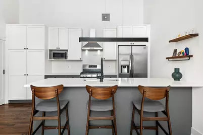 [Address not provided], Chicago, IL 60607 - Photo 5