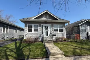 1014 Massena Ave, Waukegan, IL 60085 - Photo 1