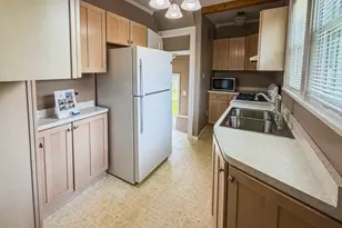 1014 Massena Ave, Waukegan, IL 60085 - Photo 13